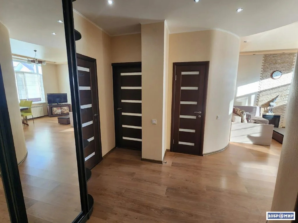 Продается 4-комн. квартира - Фото 8