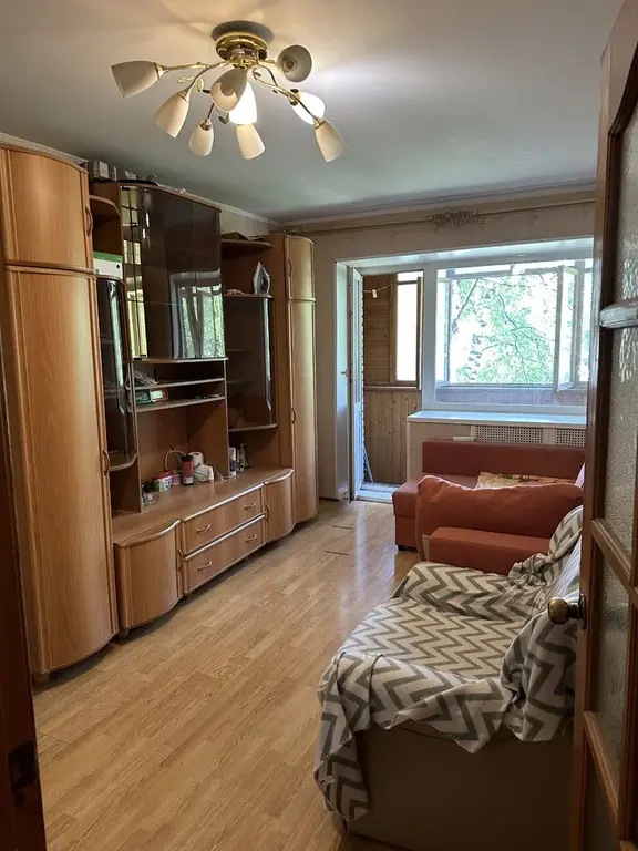 Комнату 17 кв.м в кирпичном доме рядом с м.Ботанический Сад - Фото 1