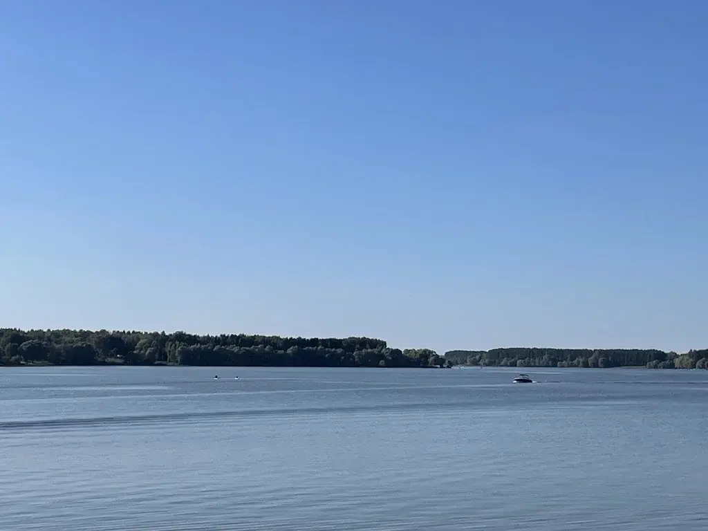 Дом на берегу водохранилища в охраняемом поселке - Фото 21