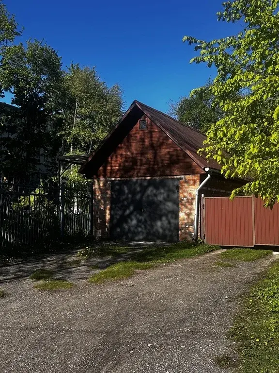 Гараж кирпичный 23 кв.м. с мансардой г.Дмитров, ул. Подлипичье. - Фото 1