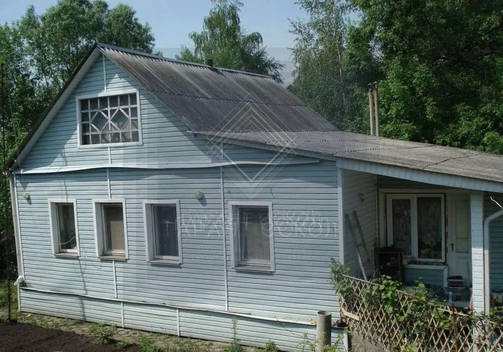 Дом в привокзальном районе. Село новоказацкое белгородская область. Новый оскол. Дом в привокзальном районе. Валуйки новоказацкое ленина 12.