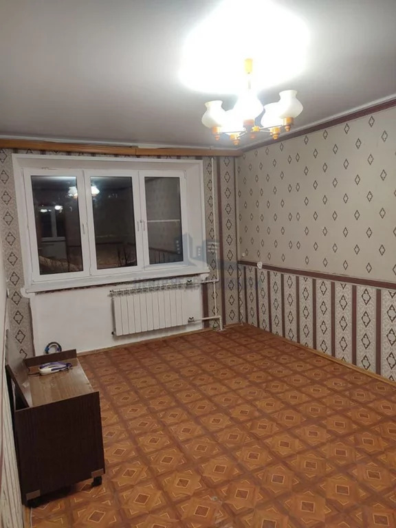 Продажа квартиры 45.00 кв.м., комнат 2, этаж 1/5 - Фото 1