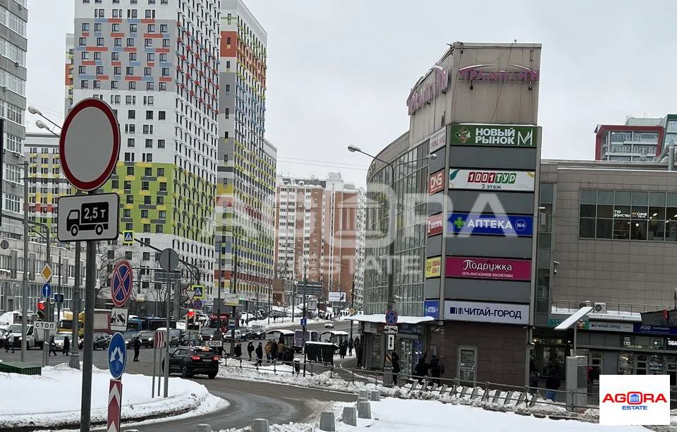 Продажа торгового помещения, ул. Ярцевская - Фото 0