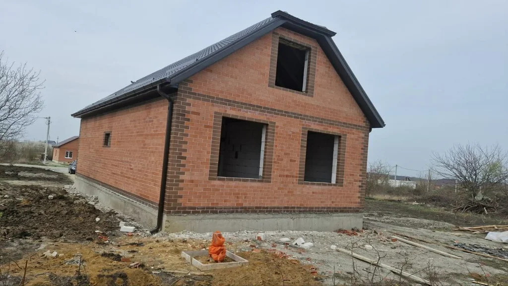 Продажа дома, Ильский, Северский район, переулок Надежды - Фото 0