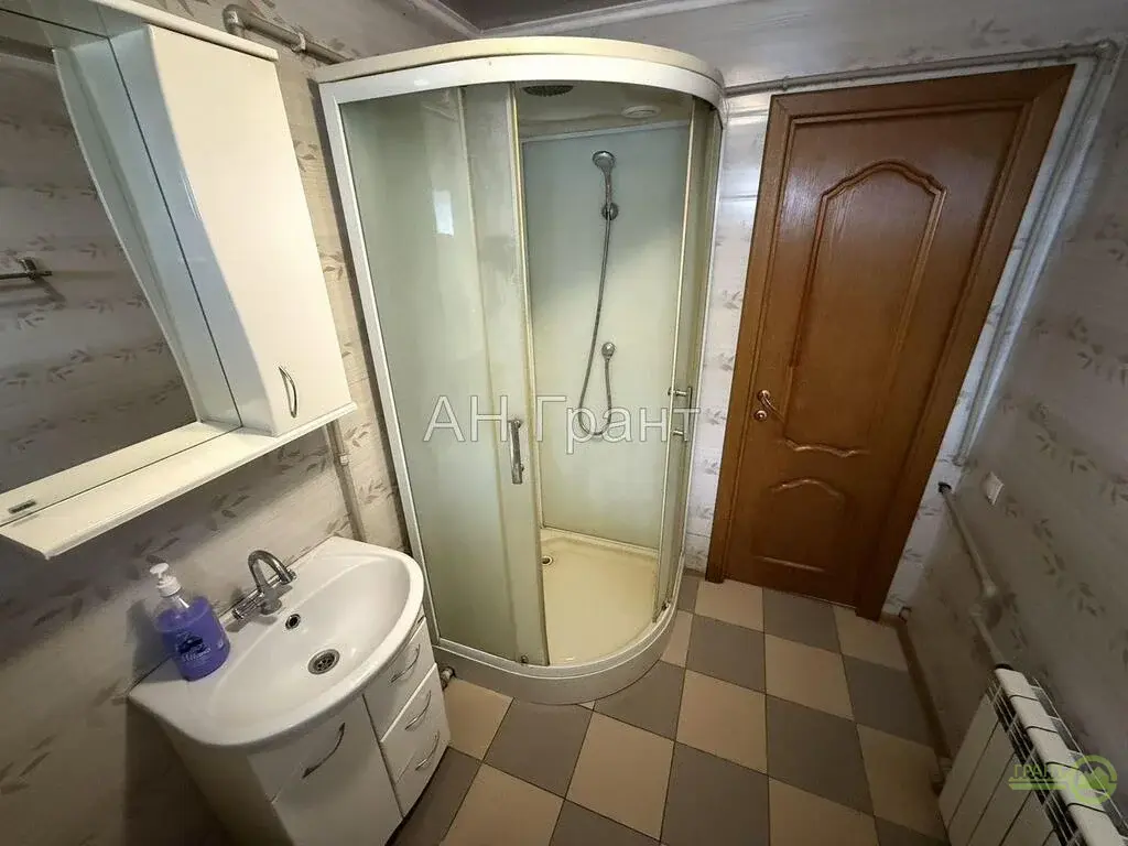 Жилой уютный дом с мебелью, садом и навесом для машины в Белгороде - Фото 16