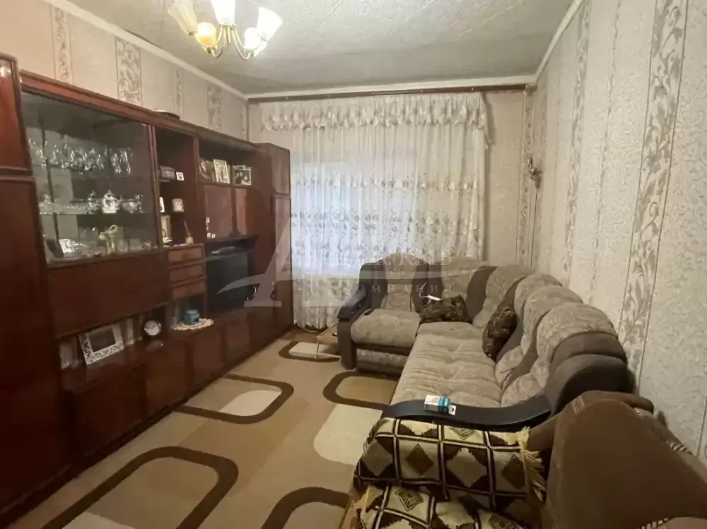 Продажа квартиры, Минеральные Воды, ул. Красная - Фото 1