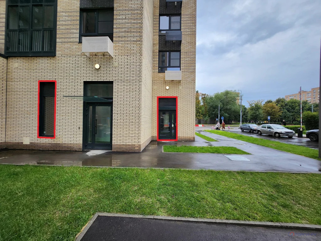 Продажа торгового помещения, Зеленый пр-кт. - Фото 3