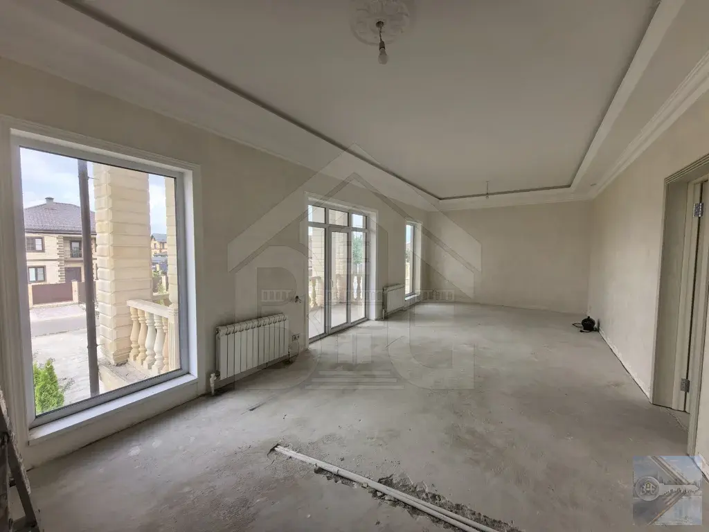 Шикарный дом с дизайнерским ремонтом 215 кв. м., 6 соток - Фото 17