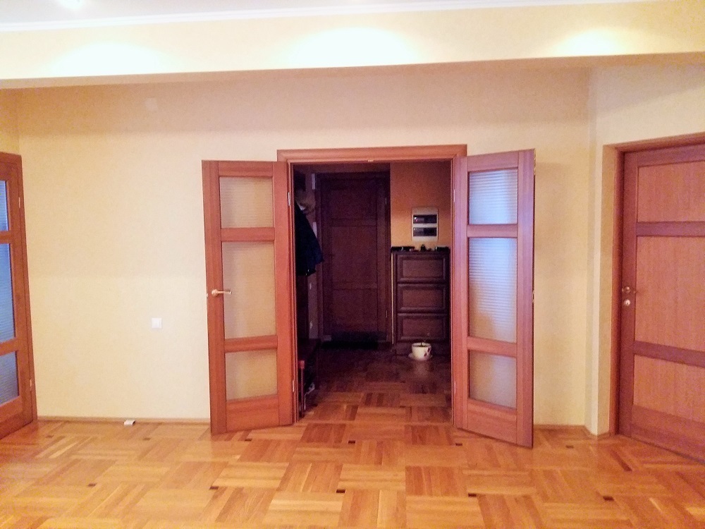 Многокомнатная квартира с дорогим ремонтом в центре Сочи - Фото 3