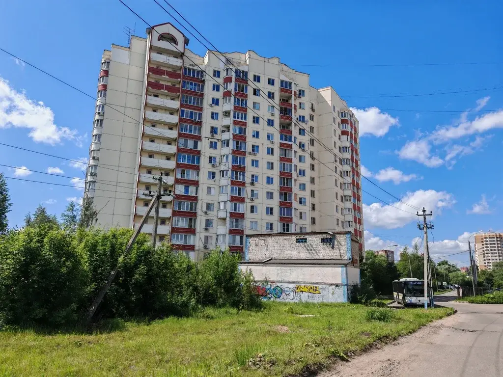 Продам квартиру в Лобне - Фото 1