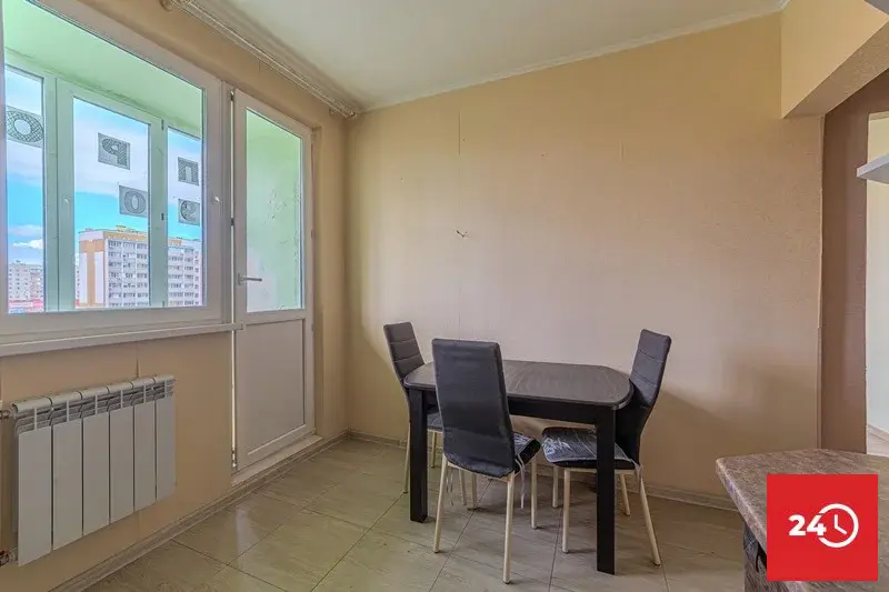 В продаже 2-к 48.5 кв. м с современным ремонтом по ул. Радужная 8 - Фото 1
