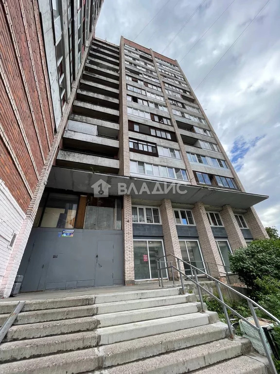 Санкт-Петербург, улица Композиторов, д.24к1, комната на продажу - Фото 1