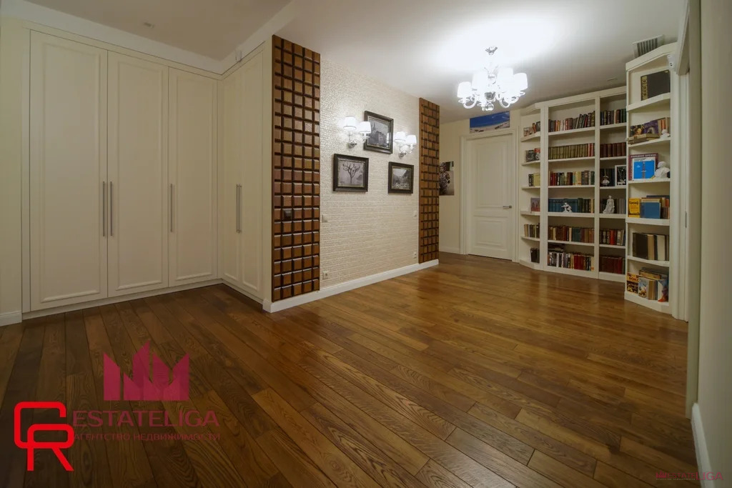Продажа квартиры, ул. Авиационная - Фото 0