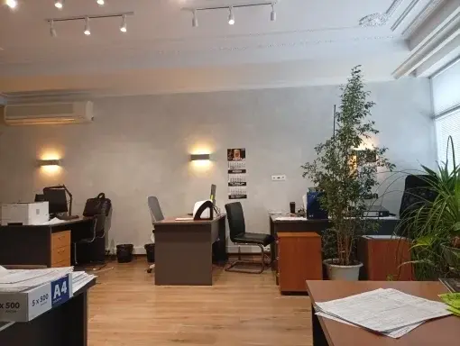 Офис 218 кв.м. - Фото 2