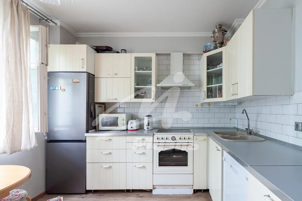 Продажа квартиры, ул. Базовская - Фото 1
