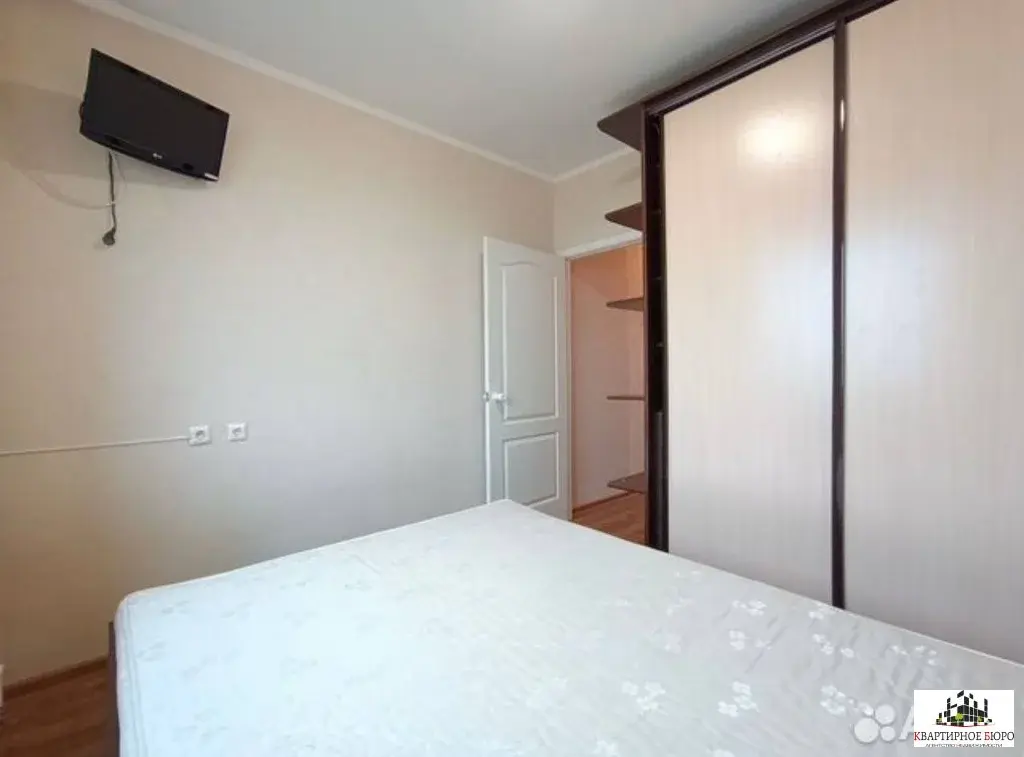 Продам 3-комнатную с кухней 16,5 кв.м. - Фото 3