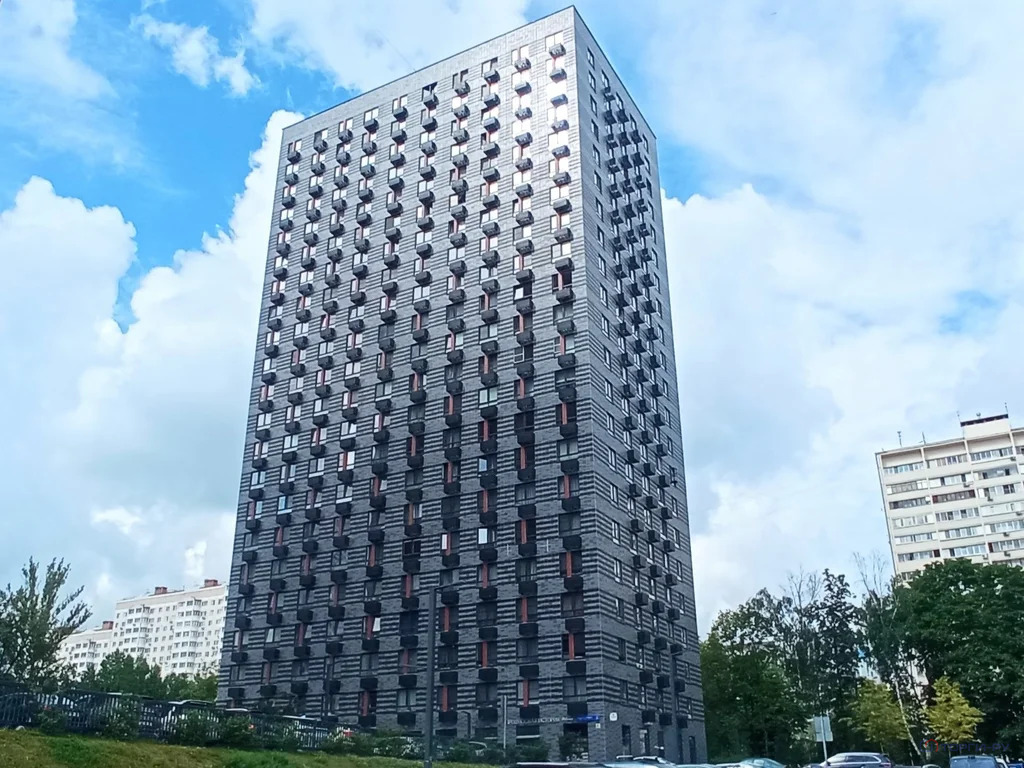 Продажа торгового помещения, улица Маршала Сергеева - Фото 1
