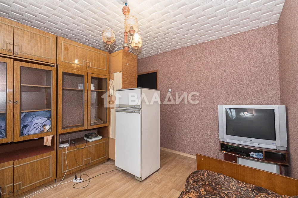 городской округ Владимир, улица Лакина, д.139, комната на продажу - Фото 2
