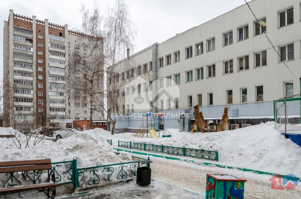 городской округ Новосибирск, Новосибирск, улица Челюскинцев, д.18, ... - Фото 16