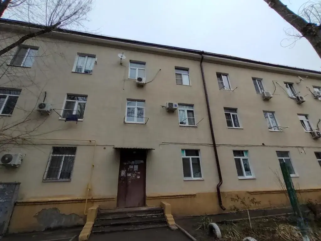 Продаю комнату в коммунальной квартире в Ростове-на-Дону Чкаловский - Фото 0