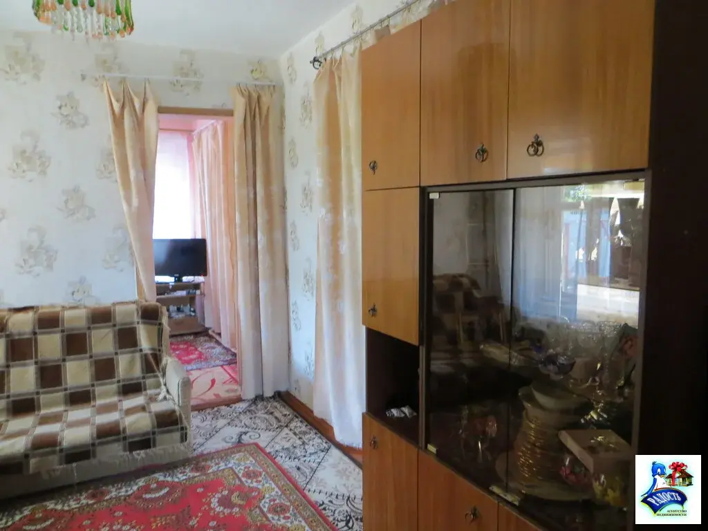 Продам отдельный дом в центре поселка. - Фото 6