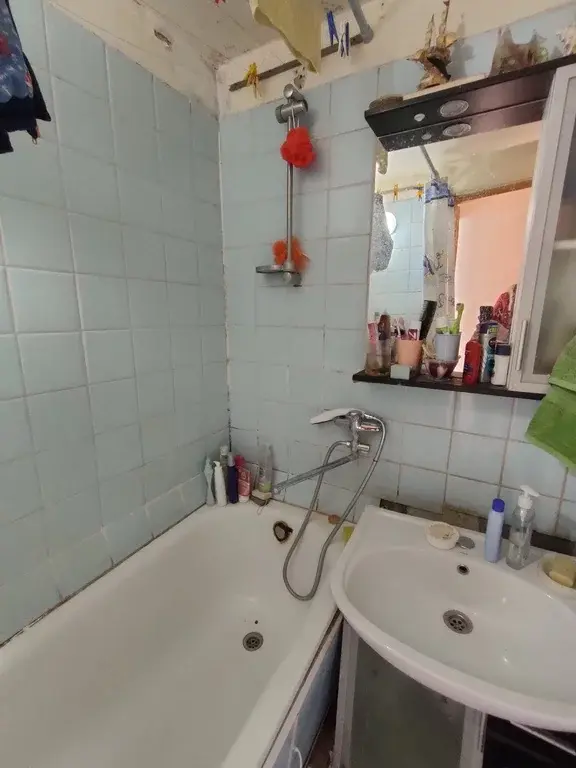 В продаже 4-комнатная квартира г. Фрязино, проезд Десантников, д. 5 - Фото 0