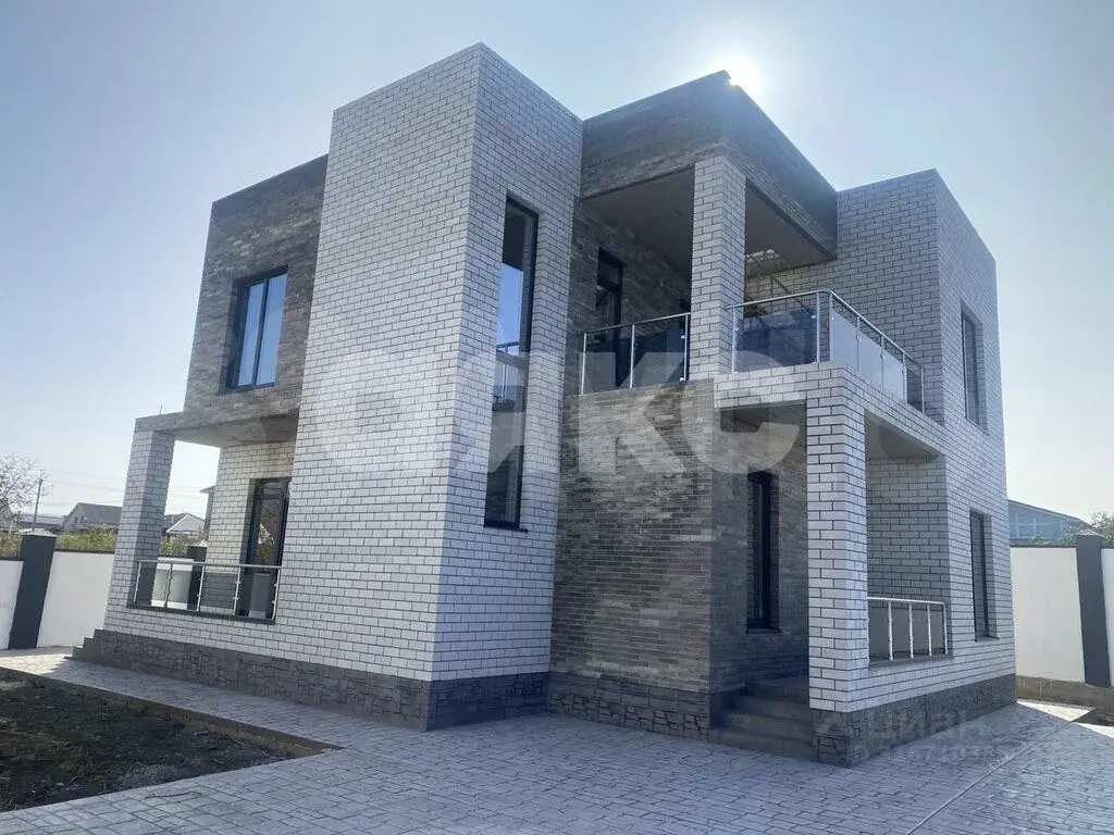 Продажа коттеджа 187.7м ул. Виноградная, 106, Краснодарский край, ... - Фото 1