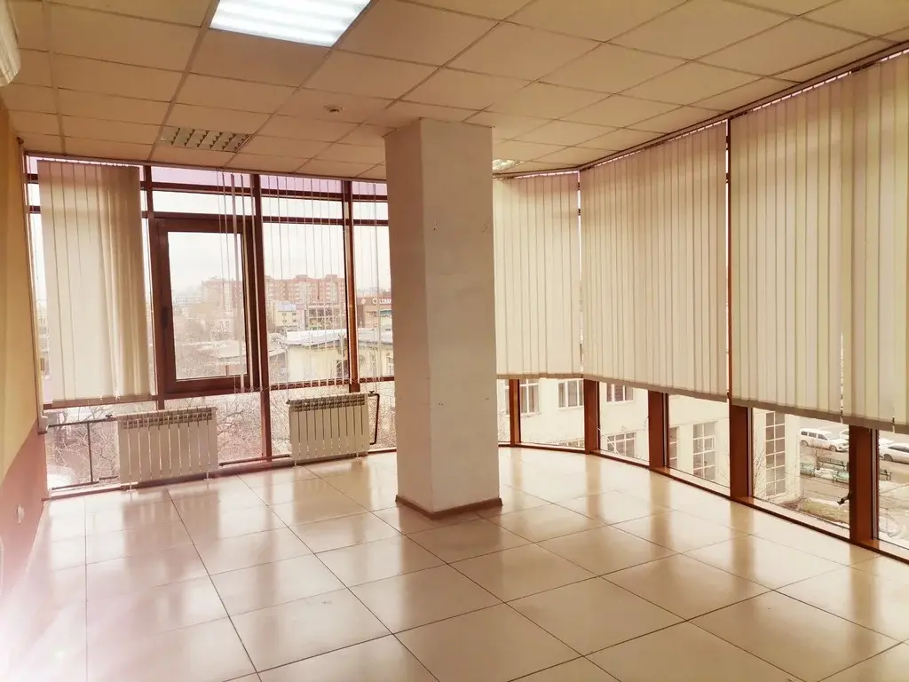 Кабинет в офисном здании, Октябрьской революции 11а - Фото 6