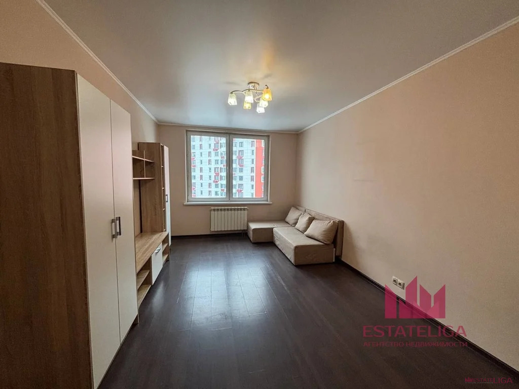 Аренда квартиры, улица Анны Ахматовой - Фото 1