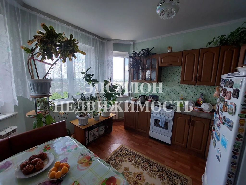 Продается 2-к Квартира ул. В. Клыкова пр-т - Фото 3