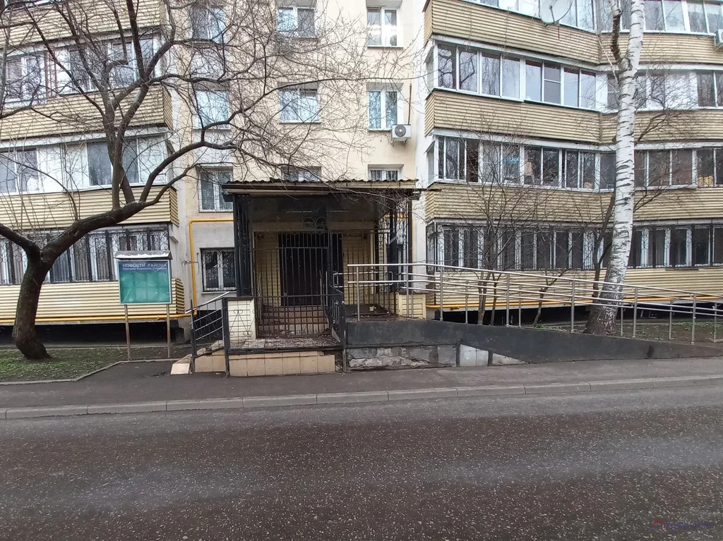 Продажа торгового помещения, Ореховый б-р. - Фото 4