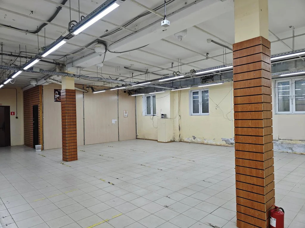 Помещение свободного назначения 500 м2 в аренду - Фото 7