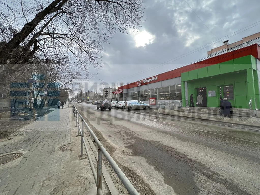Продажа торгового помещения, Елец, Ул. Спутников - Фото 1