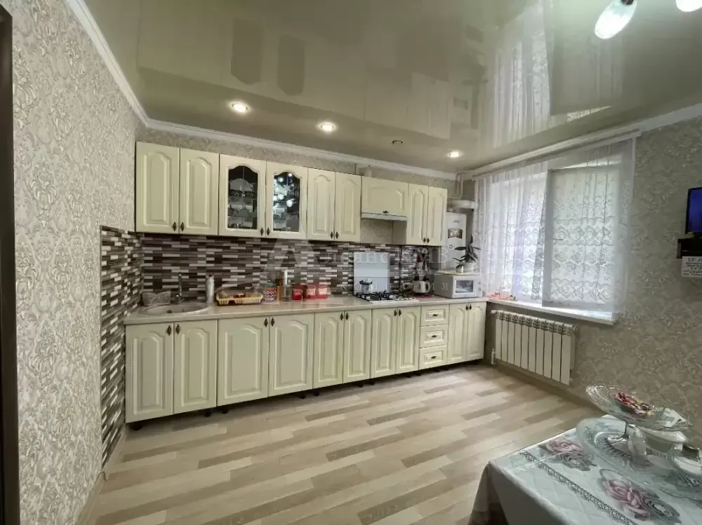 Продажа квартиры, Минеральные Воды, Красногвардейская ул. - Фото 1