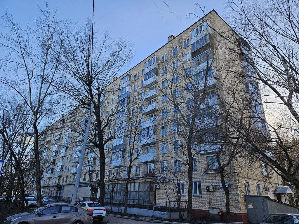 Продажа торгового помещения, ул. Приорова - Фото 0
