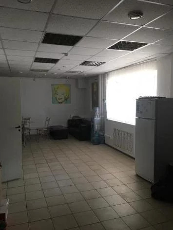 Продажа офиса, Азов, Петровская пл. - Фото 1