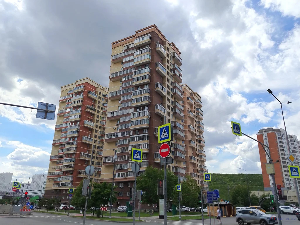 Продажа квартиры, ул. Рождественская - Фото 1