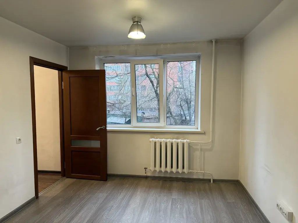 3-х комнатная квартира сремонтом в тихом месте - Фото 11