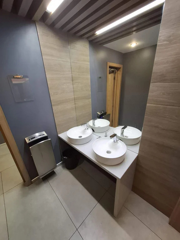 Продается здание 1809.998 м2 - Фото 10