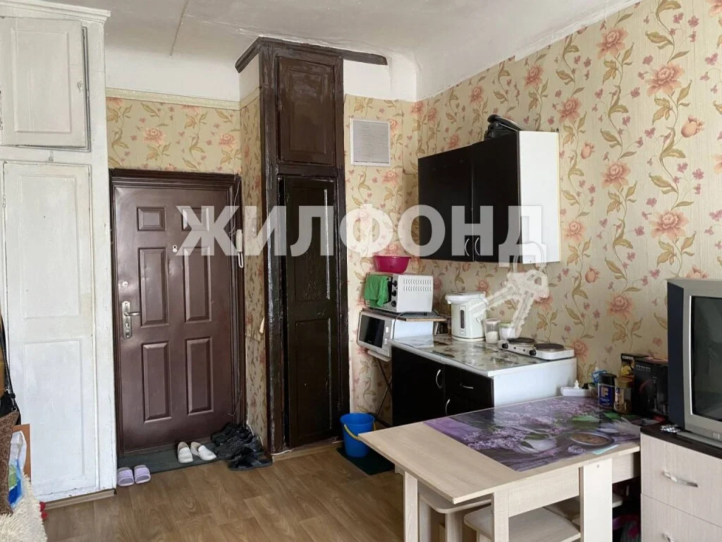 Продажа комнаты, Новосибирск, ул. Бурденко - Фото 1