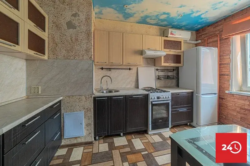 В продаже 3 комнатная квартира по ул. Ивановская, д. 143! - Фото 0