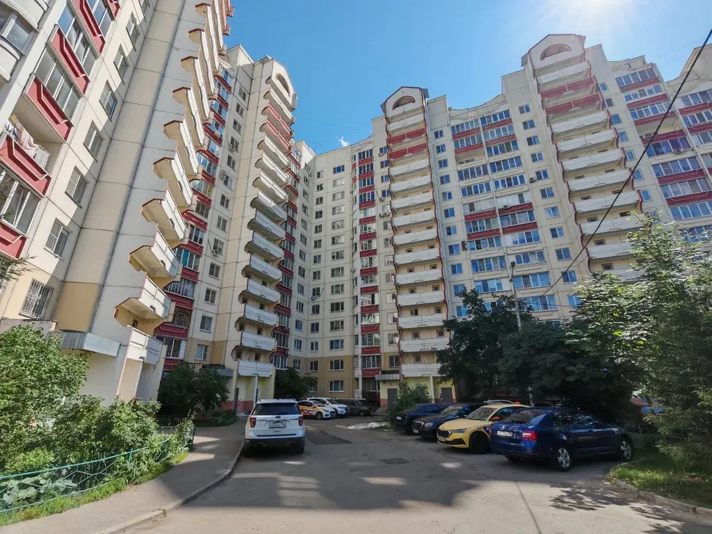 Продам квартиру в Лобне - Фото 0