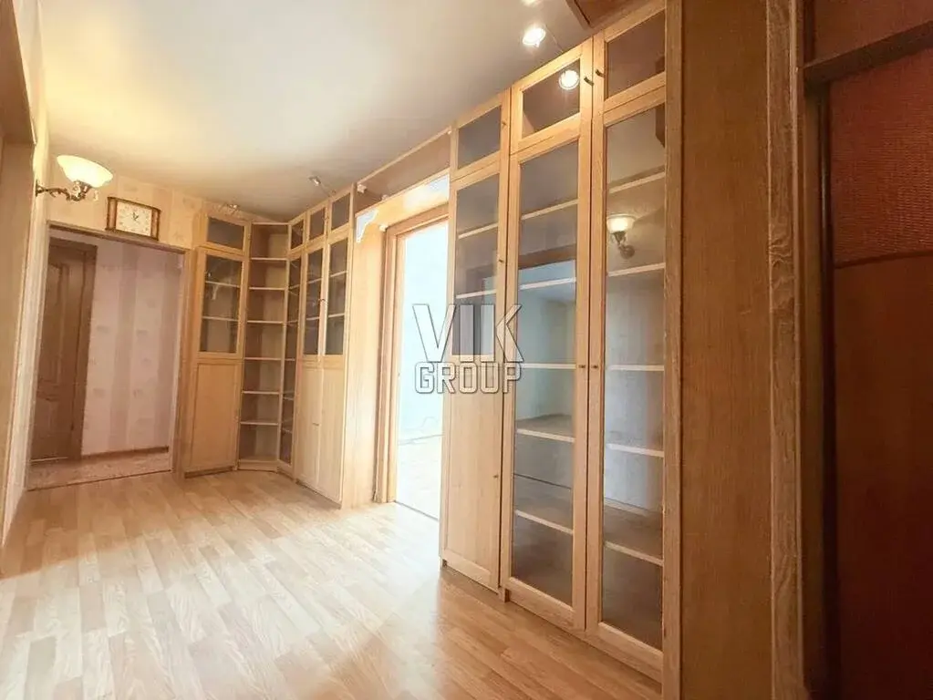 Продается просторная светлая трехкомнатная квартира с евро ремонтом - Фото 8