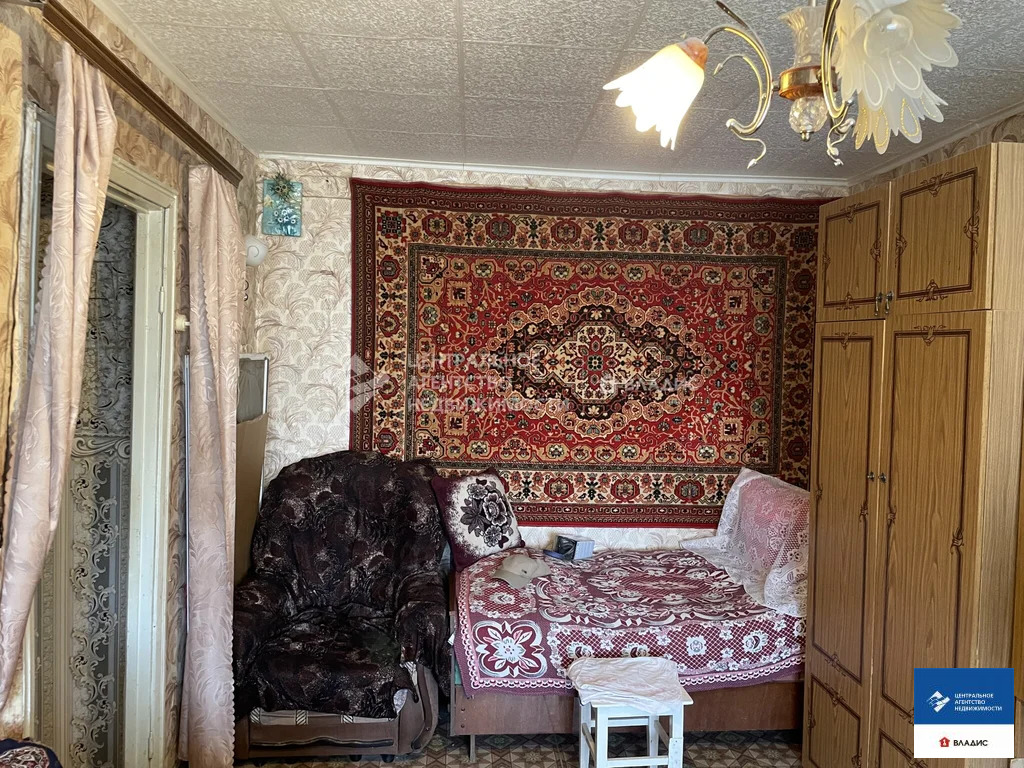 Продажа квартиры, Октябрьский, Михайловский район, ул. Есенина - Фото 1