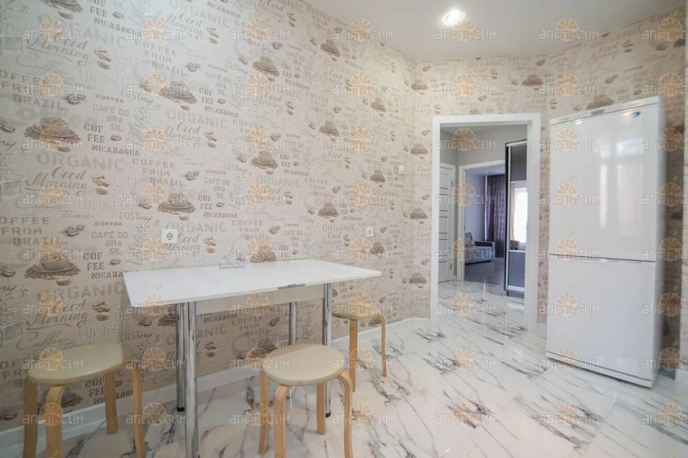 2-комн. квартира - Фото 2