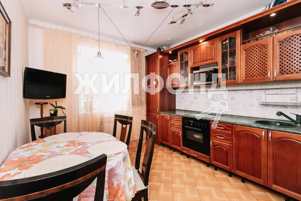 Продажа квартиры, Новосибирск, ул. Зыряновская - Фото 2