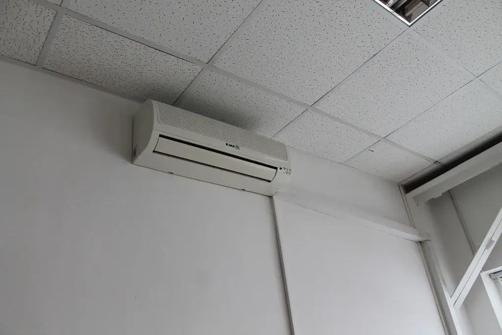 Офис в центре 32 м2 - Фото 1