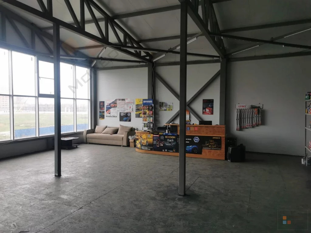2 этаж над автосервисом с ремонтом, 280 м2 - Фото 0