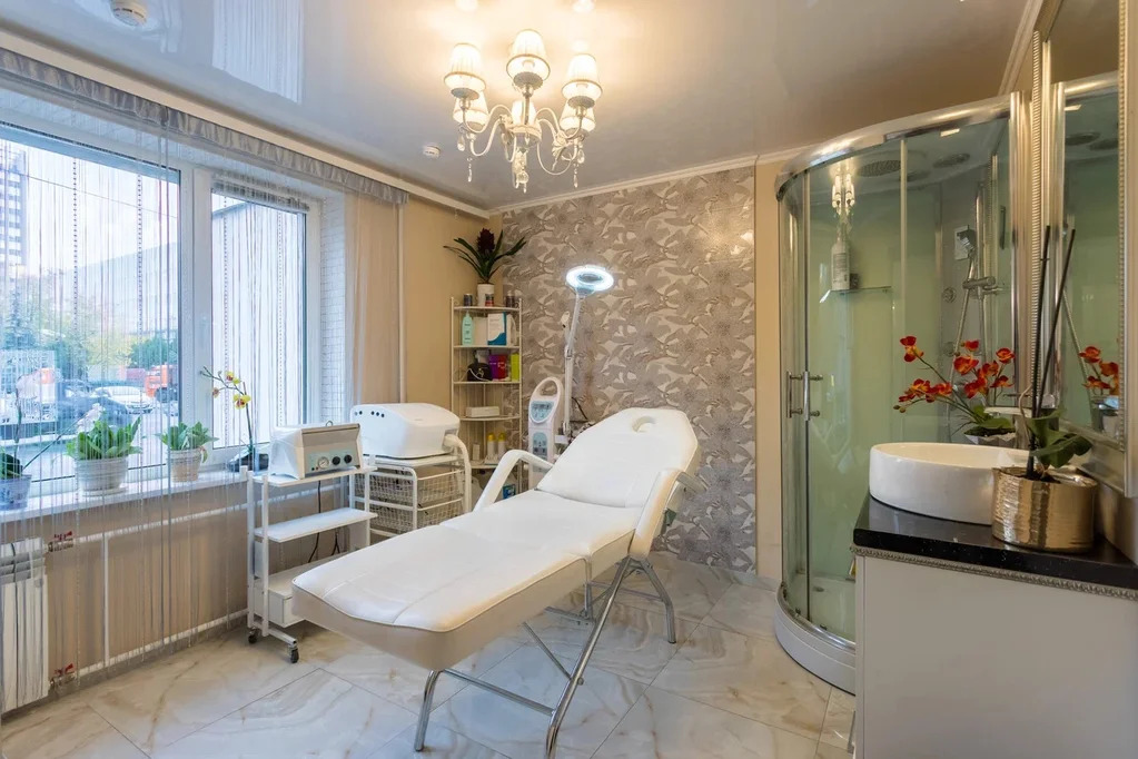 Продается действующий салон красоты "Черная кошка" 103 м2 - Фото 5