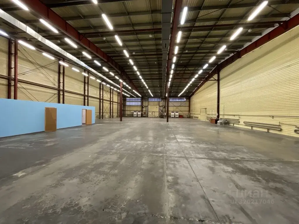 Продажа помещения свободного назначения 7500.0м ул. Центральная, 14/1, ... - Фото 2